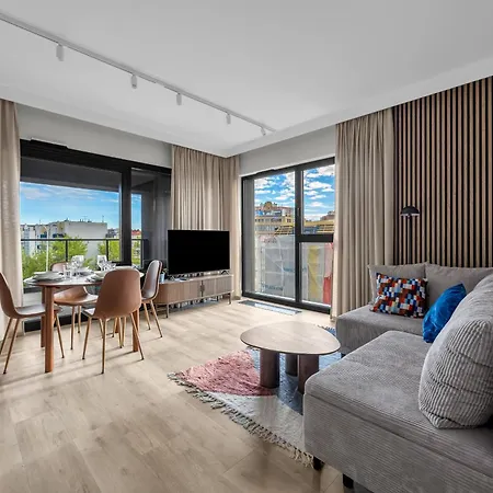 Górczewska - Balcony, Parking, Air Con - By Rentujemy Apartamento